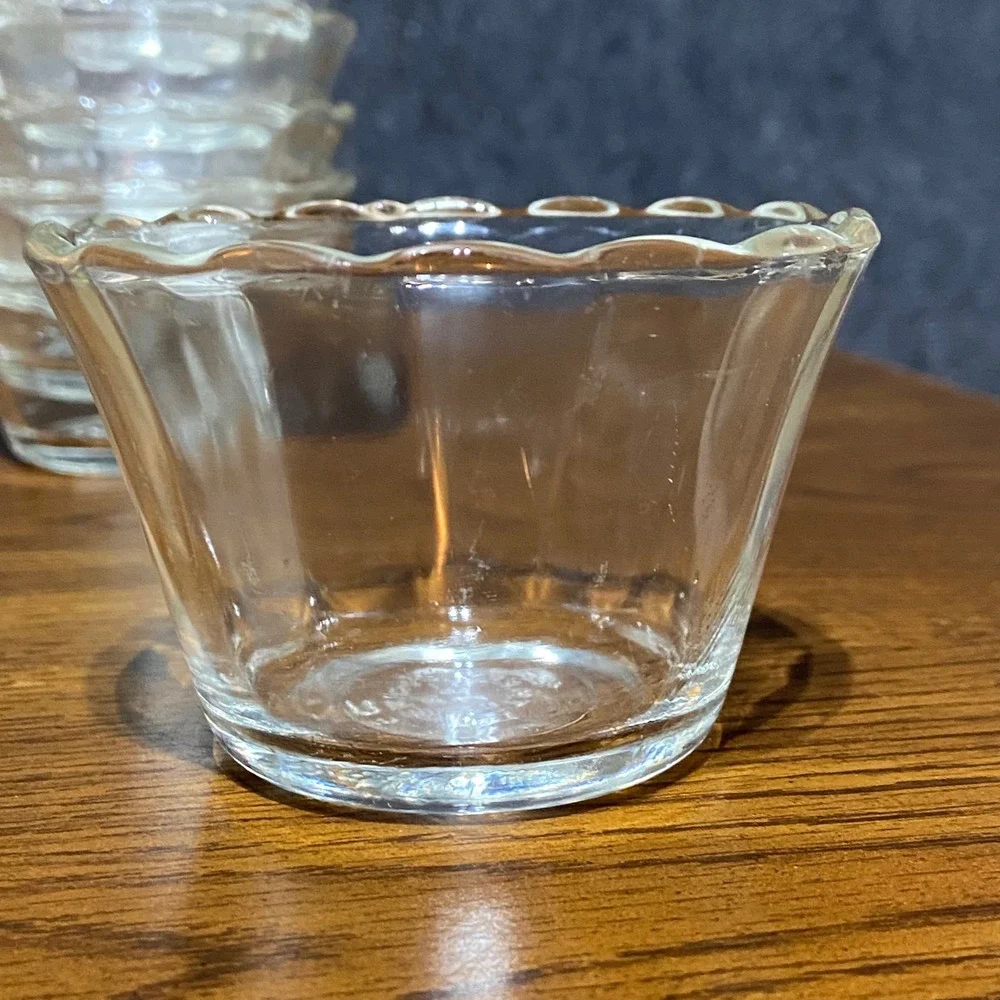 8 Vintage‎ Fire-King Clear Glass Scalloped 5 oz Custard Cups Ramekins 422 USA